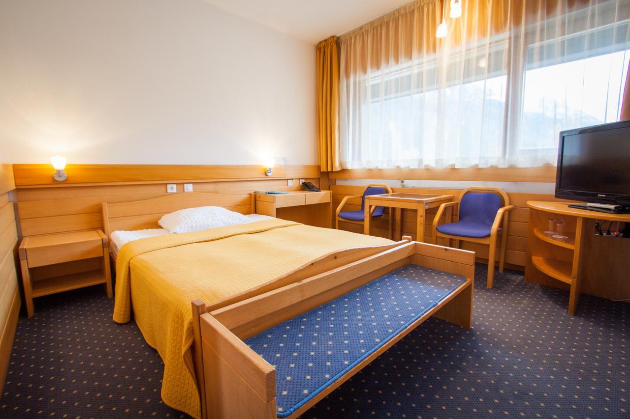 Hotel Spik 克拉尼斯卡戈拉 外观 照片