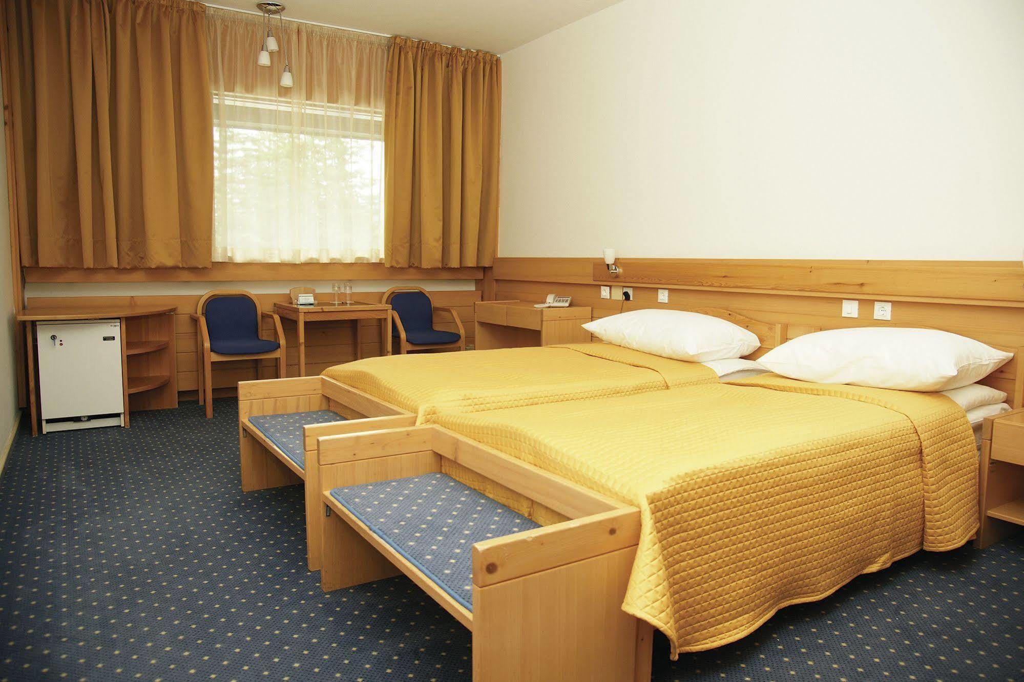 Hotel Spik 克拉尼斯卡戈拉 外观 照片