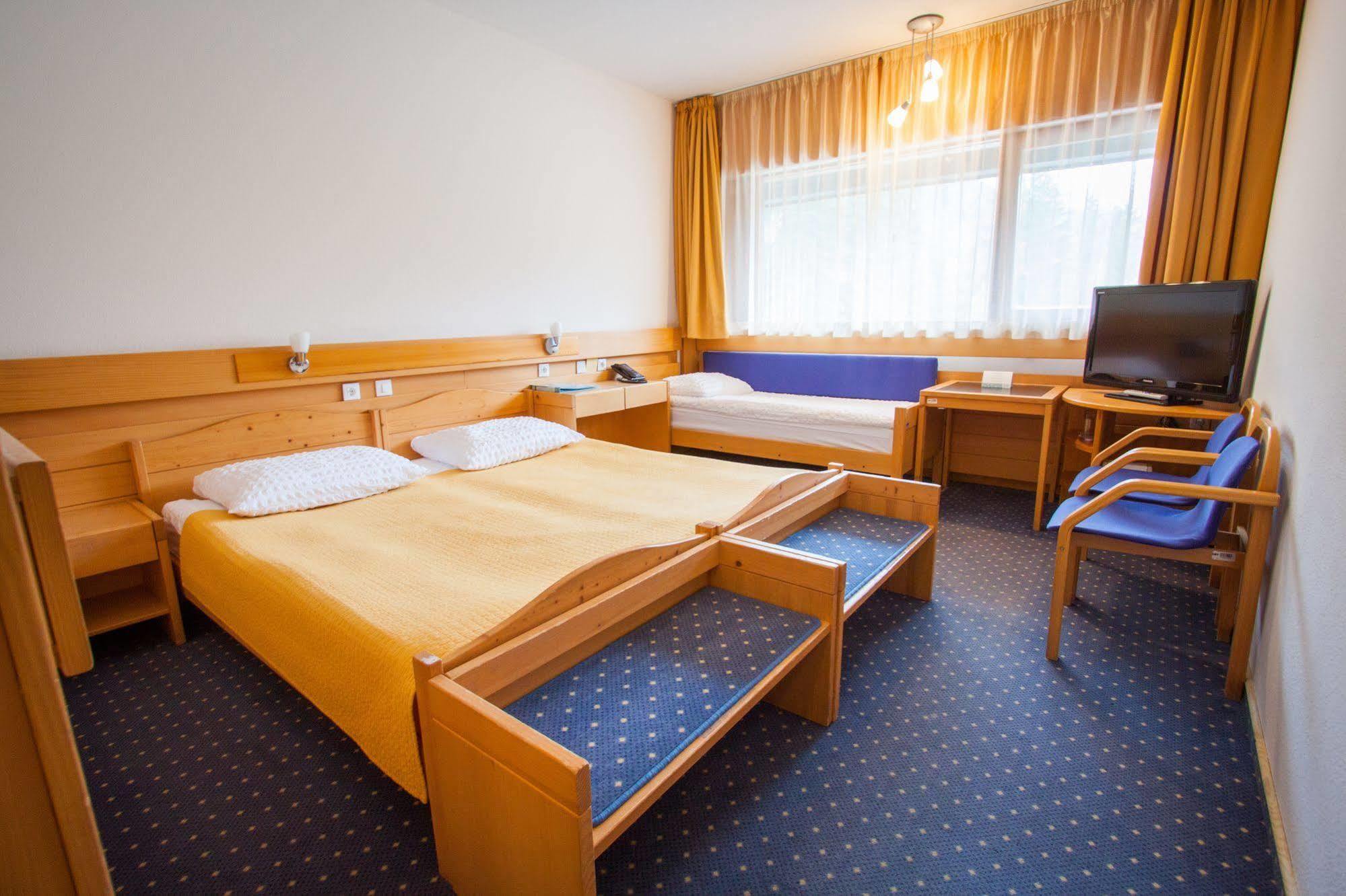 Hotel Spik 克拉尼斯卡戈拉 外观 照片